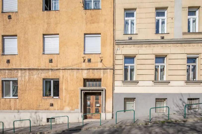 Buda Royal Castle 2 Double Beds Private *